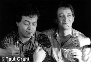 Many hands not necessarily make lighter work