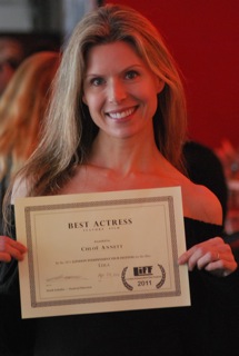 Best Actress Award For Leila